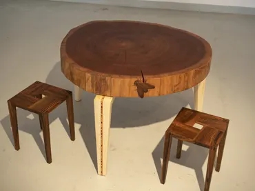 Esstisch "Spinnentisch"